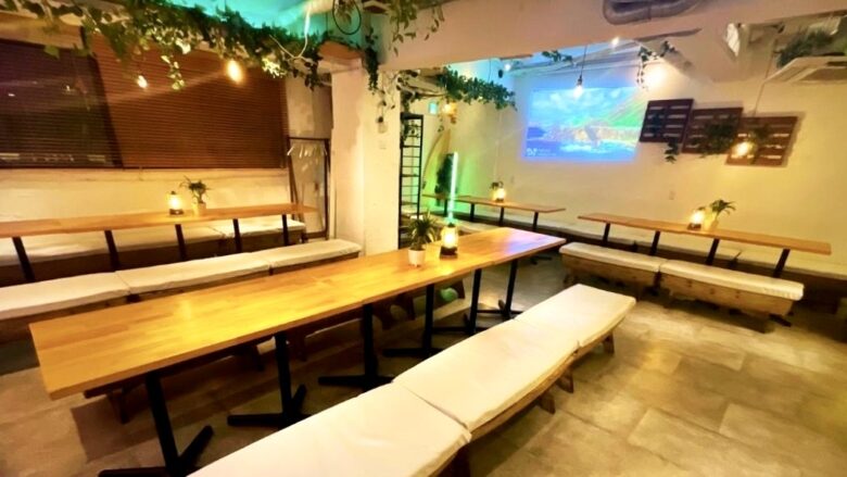 渋谷で団体の貸切をするなら『渋谷ガーデンホール』がおすすめ！オシャレな空間で貸切には最適です♪貸切でのご利用で音響機器やマイク・プロジェクタ―・カラオケ・ゲーム機などが【無料】でご利用いただけます！