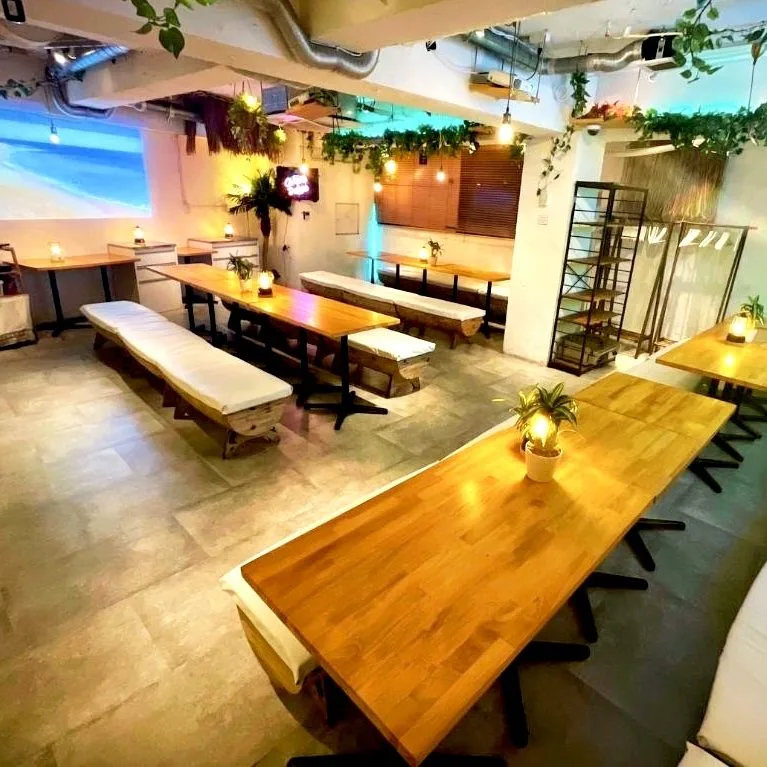 渋谷で団体の貸切をするなら『渋谷ガーデンホール』がおすすめ!オシャレな空間で貸切には最適です♪貸切でのご利用で音響機器やマイク・プロジェクタ―・カラオケ・ゲーム機などが【無料】でご利用いただけます!