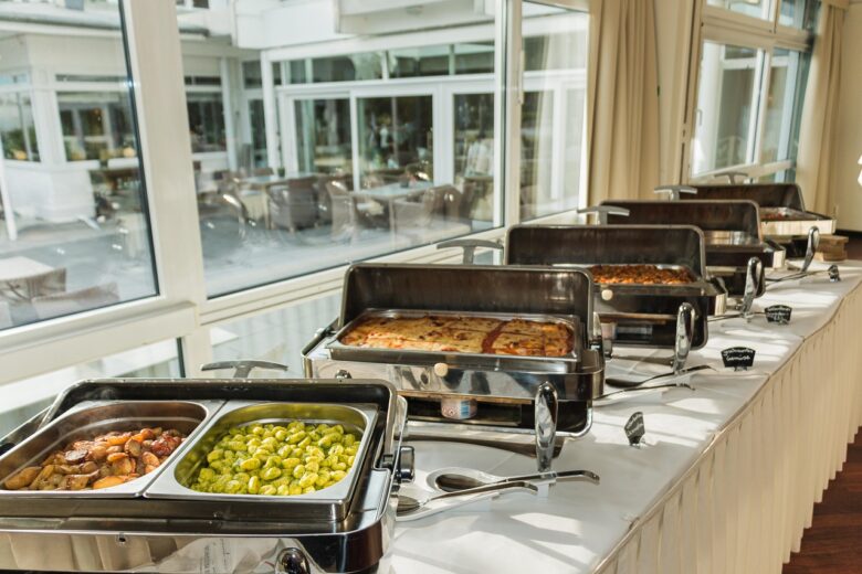 渋谷で忘年会するなら「渋谷ガーデンホール」！
コースには飲み放題も付いてコスパ良し！
少人数から大人数まで貸切可！